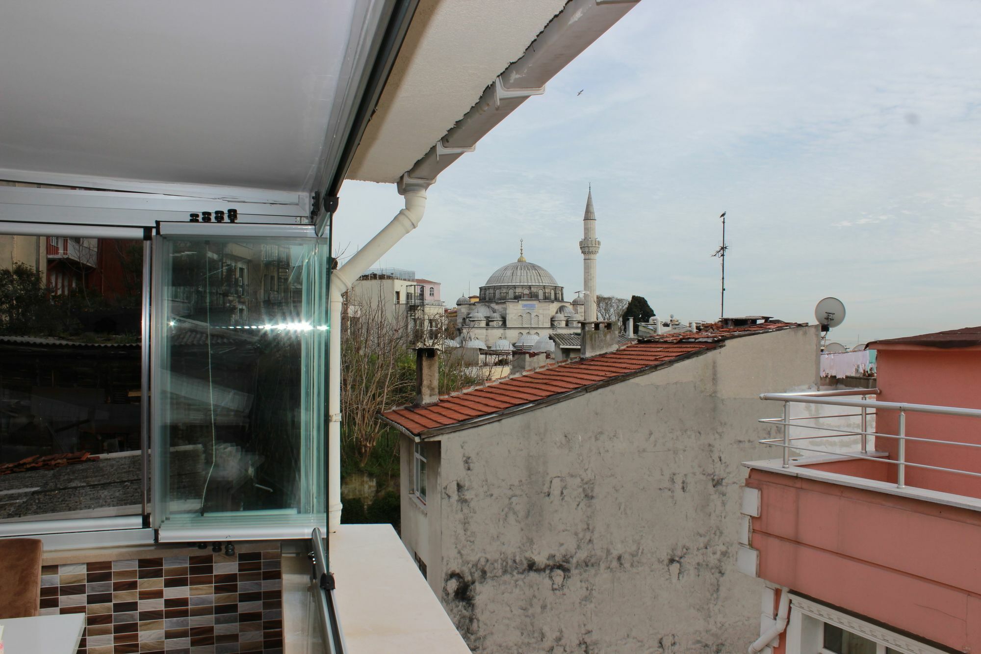 カルバン ホテル イスタンブール エクステリア 写真
